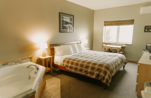 Ely Hotel | Adventure Inn