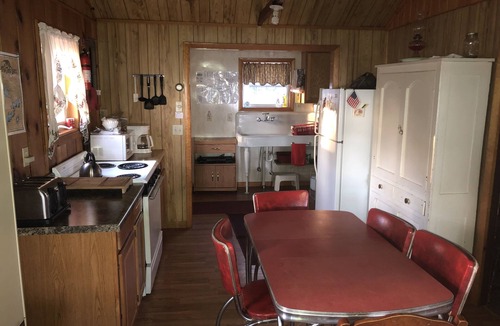 Honor Cottage | Affordable Family Fun on the Platte Lakes Van Hammen Cottage #2