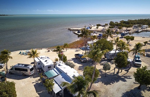 Long Beach Estates House | Airstream Glamping on the Ocean, MM 33 in the Fl Keys!