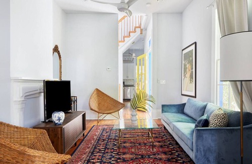 Uptown Historic District Apartment | Airy Magazine St Apt, Walk to Shops & Restaurants