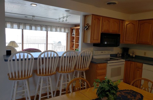 Algoma Hotel | Algoma Beach Motel