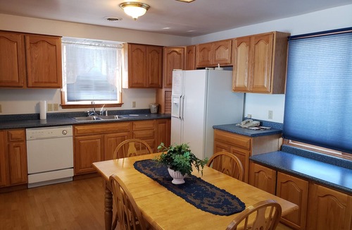 Algoma Hotel | Algoma Beach Motel