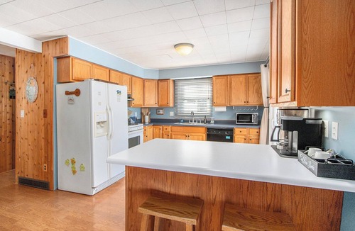 Plainwell Cottage | All-Sports Pine Lake | Dock, Kayak, Fire Pit & Sunset Deck