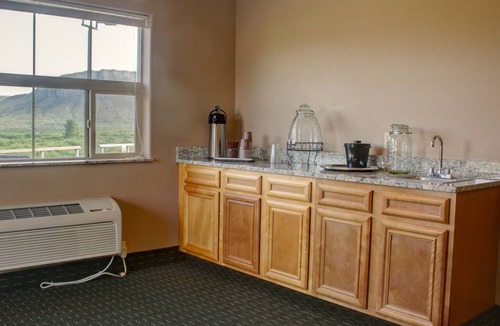 Kremmling Hotel | Allington Inn & Suites