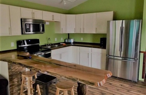 Oscoda Cottage | Aloha Beach Club Resort