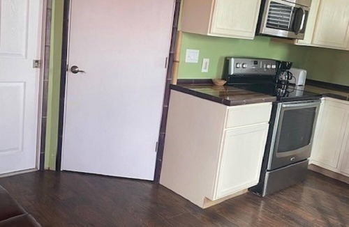 Oscoda Cottage | Aloha Beach Club Resort
