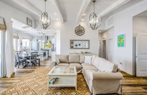 Cutthroat Harbor Estates House | Amazing waterfront home with private beach, dock, pool, WiFi & outdoor kitchen
