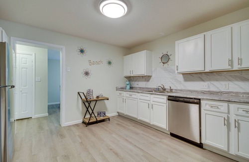 Gulfport Cottage | Ample Trailer/rv Parking! Family Home in Gulfport