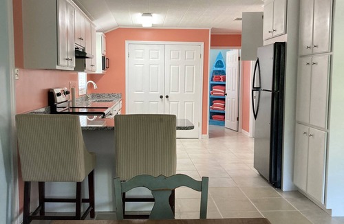 Killian House | Anchors Away! Relaxing getaway on the water!