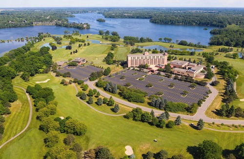 Ypsilanti Hotel | Ann Arbor Marriott Ypsilanti at Eagle Crest