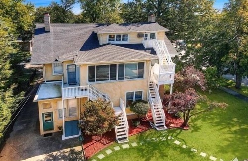 Saint Joseph Apartment | Apt2B/monthly: St. Joe NHBD walk to beach/downtown