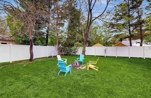 Arcadia House | Arcadia Retreat w/private hot tub, gas grill, fire pit, near beach, Dogs- YES!