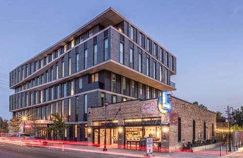 East Cesar Chavez Hotel | ARRIVE Austin