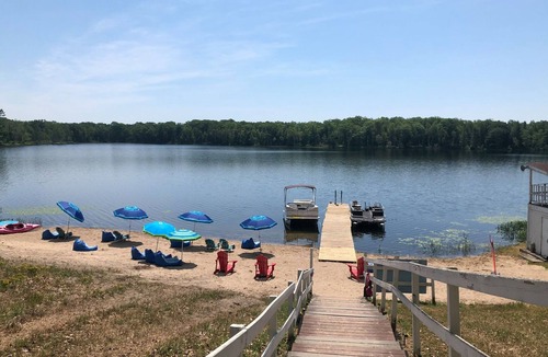 Lupton Cabin | Arrowhead Lake Camp - Lake View Rooms