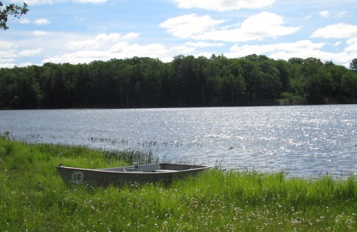 Lupton Cabin | Arrowhead Lake Camp - Lake View Rooms