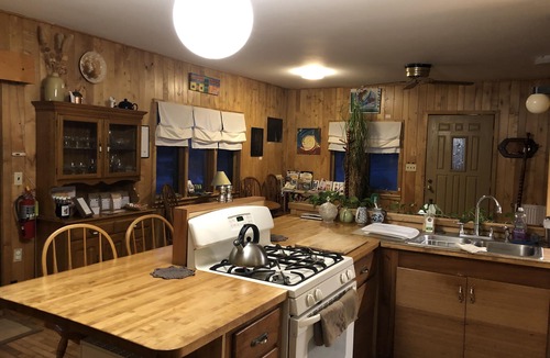 Amherst House | Artha Bed and Breakfast
