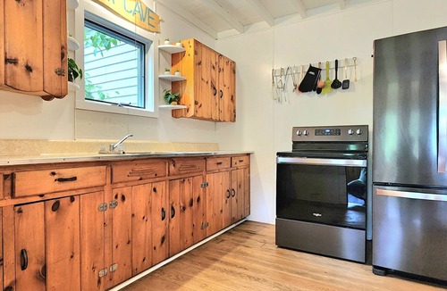 Laurium Cabin | Artistry view of Lake Superior in authentic cottage will have you refreshed