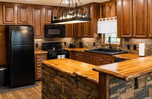 Edwards Cabin | Askew's Landing RV Campground