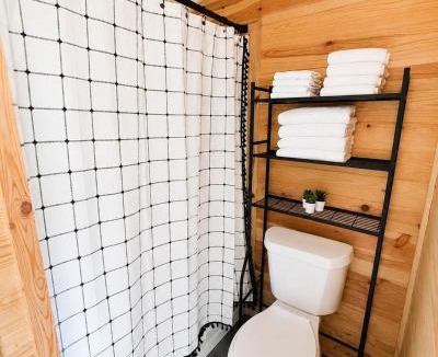 Edwards Other | Askews Getaway Lakeside Cabin