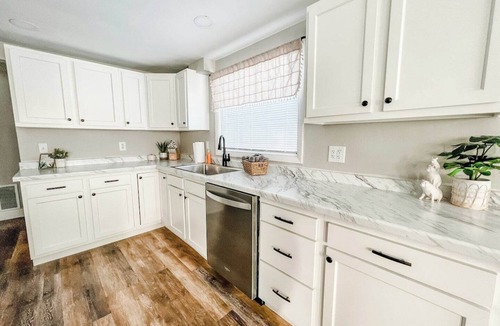Appleton House | ATW Downtown | Lambeau | EAA | Spacious | Sleeps 9