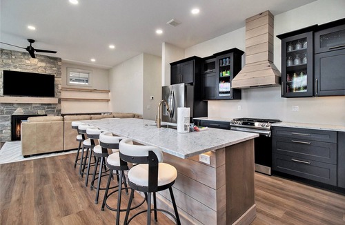 Ludington Condo | August 1st- 5th, 2026 still available! New pool! Suite A
