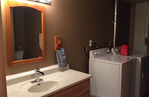 North Carlton Cabin | Authentic 3 Level Log Cabin. 3 Bedrooms, 3 Baths
