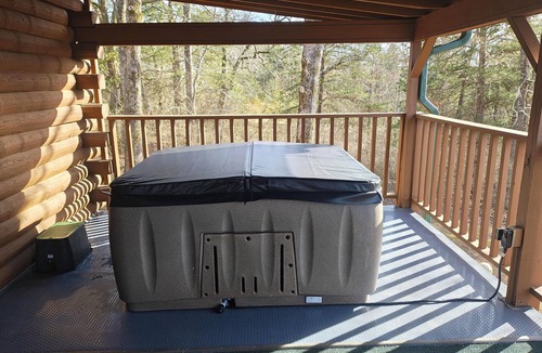 Mountain Home Cabin | Authentic Log Cabin in the Southern Ozark Mountains with hot tub