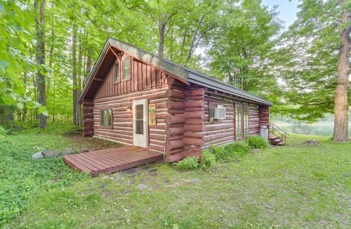 Glidden House | Authentic Log Cabin w/Private Pond in Glidden