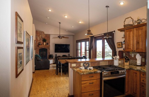 Cherry Hill House | Awesome Custom-built Guesthouse In Quiet Downtown Location