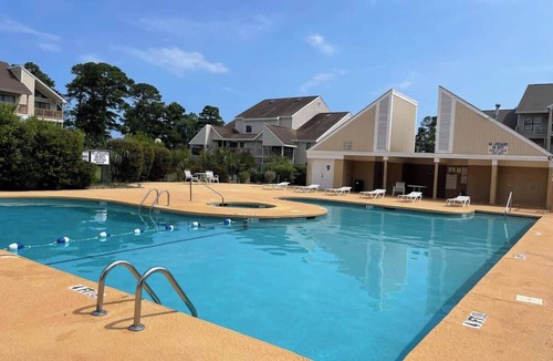 Little River Apartment | Awesome Studio at Bay Tree, 1st floor