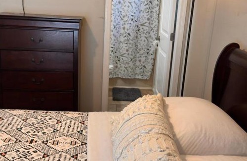 Timberlane House | Bannerwood room