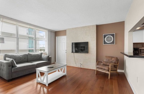 Bay Harbor Islands Apartment | Bay Harbor Sunset Apt 5B