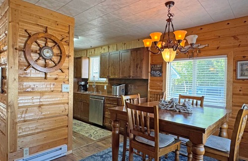 Paradise House | Bay View Chalet On Whitefish Bay, (3 bed/2 bath)
