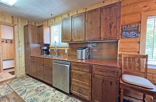 Paradise House | Bay View Chalet On Whitefish Bay, (3 bed/2 bath)