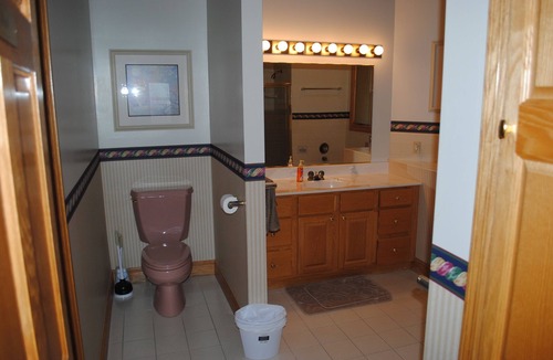 Bayfield Bed & Breakfast | Bayfield Pilot House "Admirals Quarters" Lake Views. Sleeps 4 in same room.