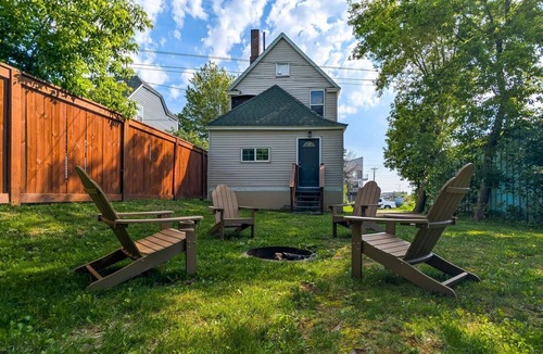 Endion House | Bayview House, Heirloom Vacations