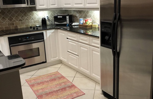 Ono Island Condo | Beach Colony Resort E-11A - Fabulous East in unit