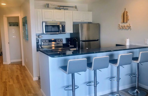 Traverse City Condo | Beach Condo-Bay Bliss