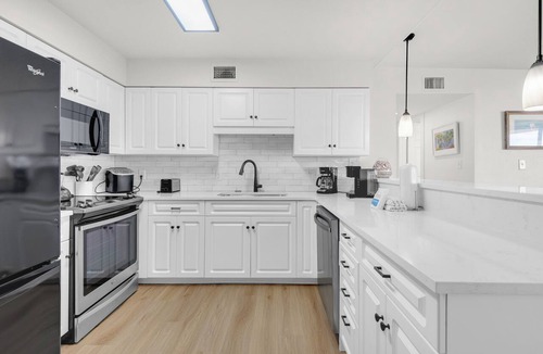 Pensacola Beach Condo | ✨Beach Front Corner Unit-Community Pool-3BR Starboard Village 412✨