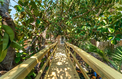 Orlando Beach House | Beach Paradise. Spacious, rustic, charming, original Florida style beach house.