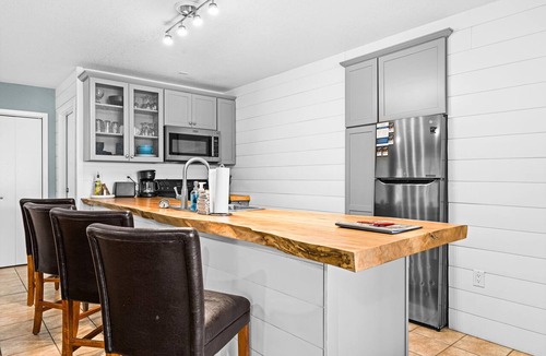 Park Point Apartment | Beachfront Apt with Hot Tub, Near Canal Park