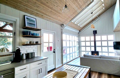 Bremerton Cabin | Beachfront cabin, dock, water views