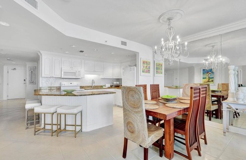 Orange Beach East House | Beachfront Condo w/View & Pool, Sleeps 8