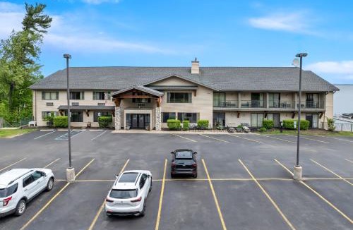 Houghton Lake Hotel | Beachfront Hotel Houghton Lake
