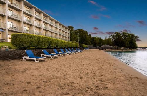 Houghton Lake Hotel | Beachfront Hotel Houghton Lake