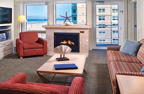 Seaside Gilbert District Resort | Beachfront Resort on the Promenade w/Ocean Views, Heated Pool and Amenities!