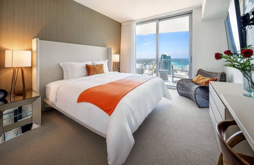 Hollywood South Central Beach Apartment | BeachFrontCondo@Hyde CornerUnit OceanView