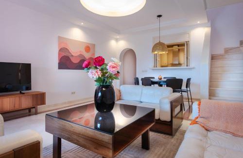 Nikki Beach Apartment | Beachside penthouse with top floor terrace and garage