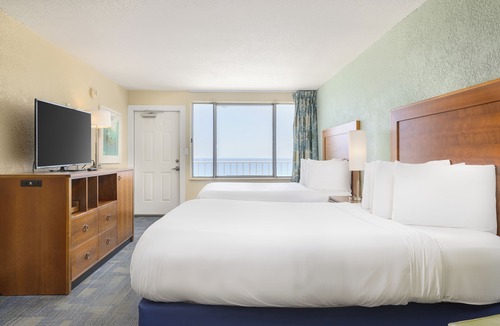 Fort Bay Hotel | Beachside Resort Panama City Beach