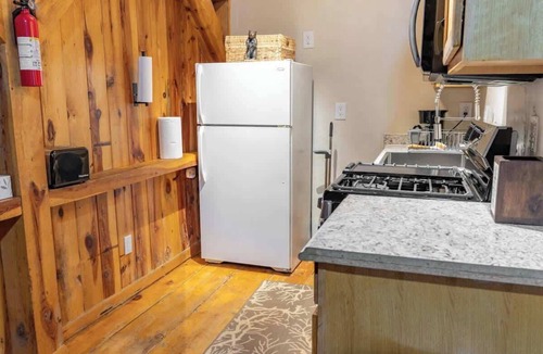 Heber Cabin | Bear Cabin - Forest Lakes